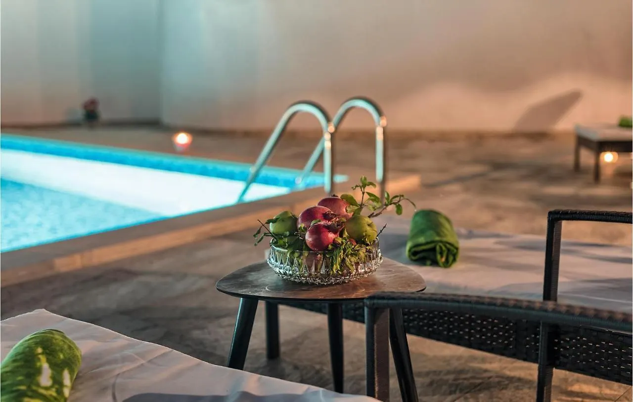 Holiday home Nice Home In Liznjan With Kitchen Croatia